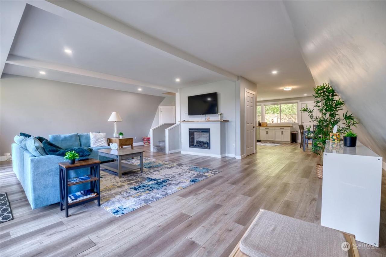 Newly Remodeled 2Bd Room A Frame Cottage Point Roberts Екстериор снимка
