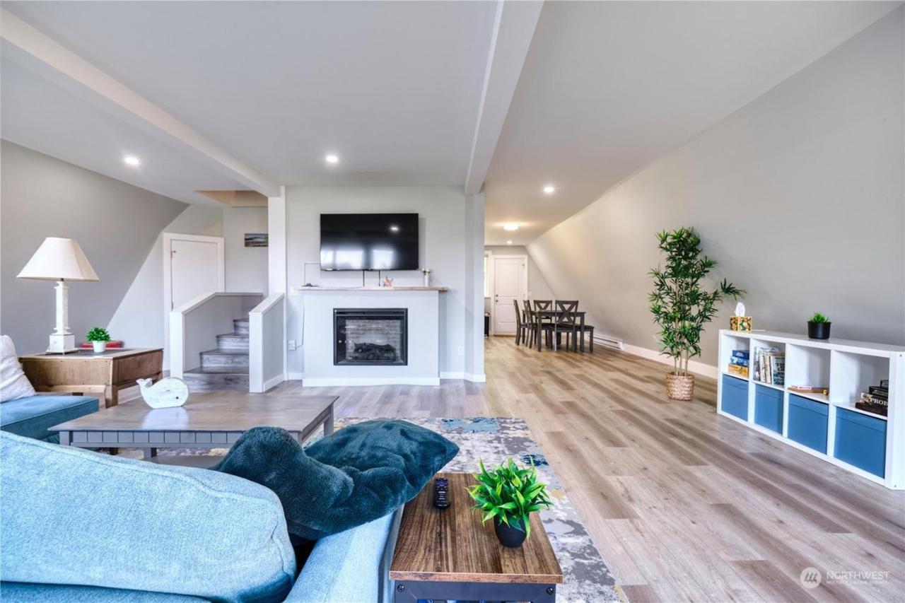 Newly Remodeled 2Bd Room A Frame Cottage Point Roberts Екстериор снимка